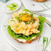Unser Rezept für Cloud Eggs mit Krabben katapultiert uns direkt auf Wolke 7