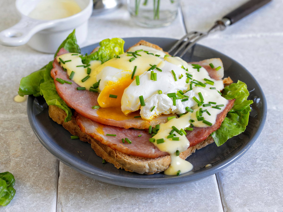 Eggs Benedict