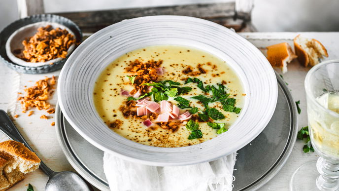Schnelle Kartoffelsuppe: Klassisches Rezept, das zu jeder Jahreszeit schmeckt