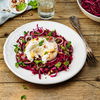 Lauwarmer Rotkohlsalat mit Burrata - unser Lieblingsrezept für kalte Wintermonate