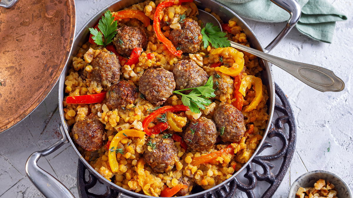 Rezept für Linsen-One-Pot mit Walnuss-Hackbällchen ohne viel Abwasch