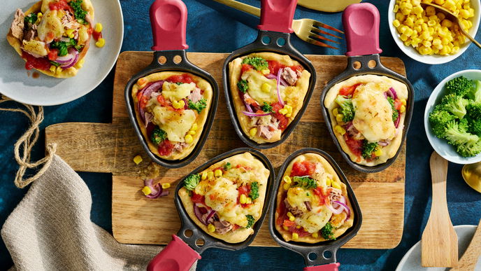 Rezept für Pizza-Raclette mit Thunfisch - so holen Sie sich Italien ins Pfännchen