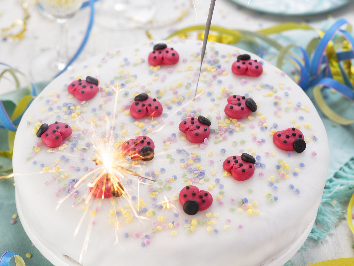 Silvester-Torte mit Marinis