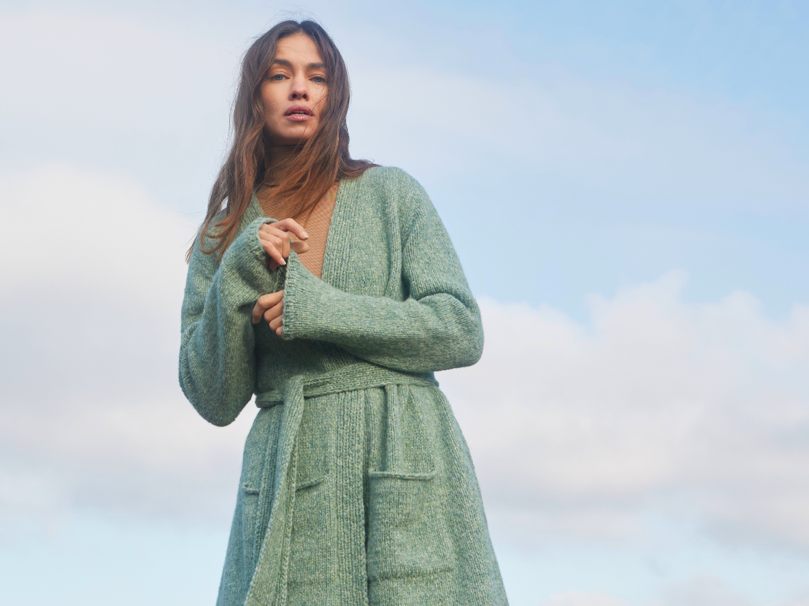 Stricken mit Merinowolle - lange Strickjacke mit Taschen