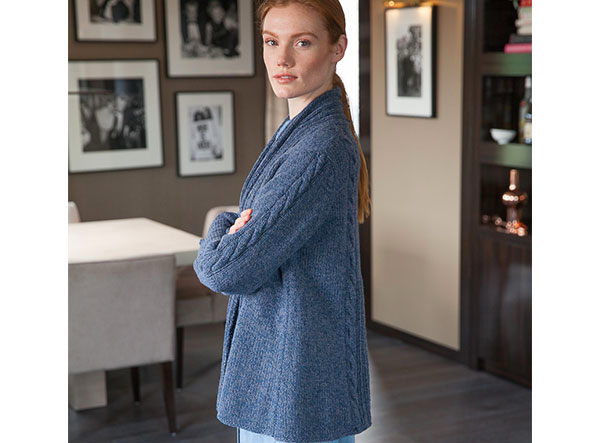 Stricken mit Merinowolle - Zopfmuster-Cardigan mit Schalkragen von Lana Grossa