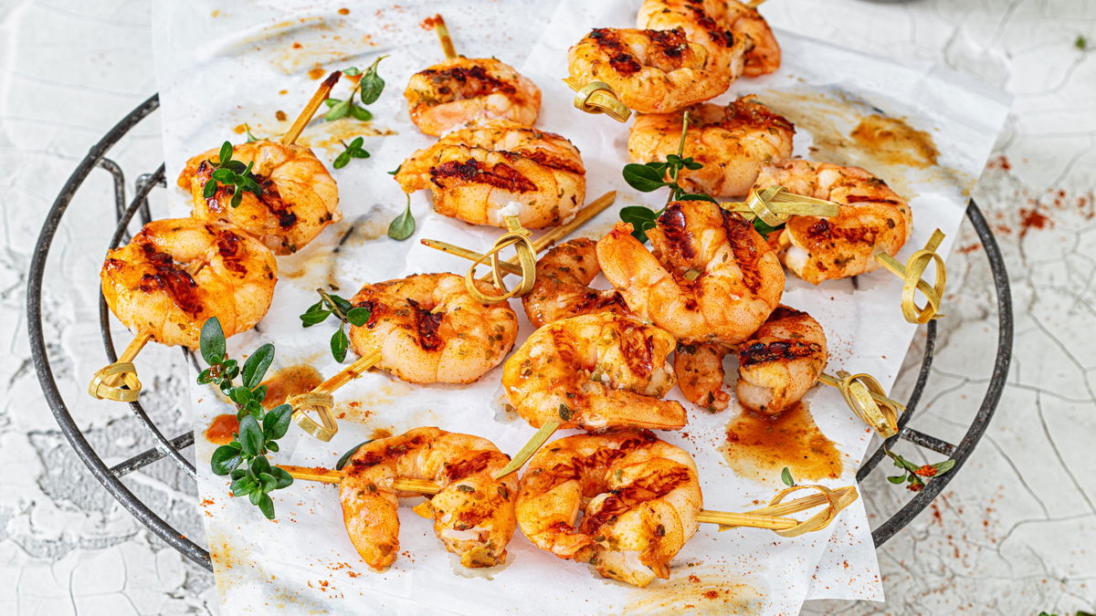 Garnelen in Honig-Senf-Sauce vom Grill sind die beste Vorspeise für besondere Anlässe