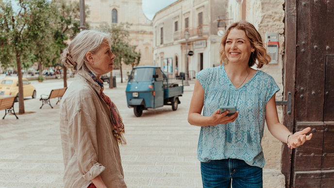 Hanna Plaß: Die "Ein Sommer in Italien"-Schauspielerin im Interview