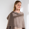 Eleganter Kaschmir-Poncho von Lana Grossa zum Selberstricken und Einkuscheln