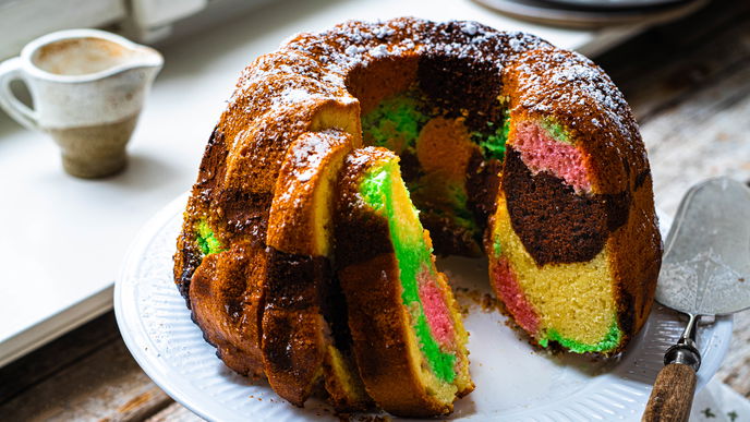 Papageienkuchen wie aus der DDR: Das Originalrezept für den farbenfrohen Klassiker