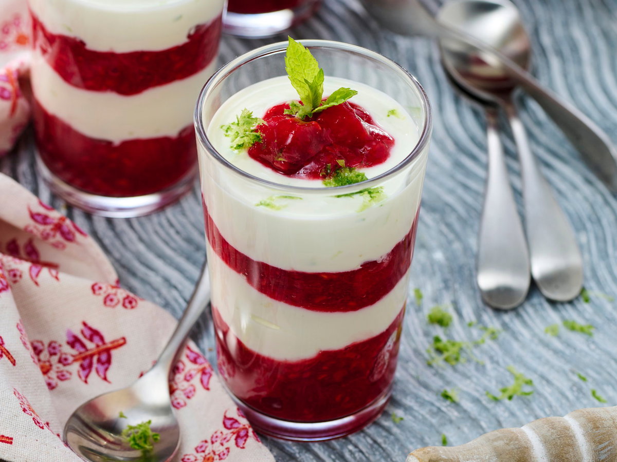Rhabarber-Joghurt-Creme