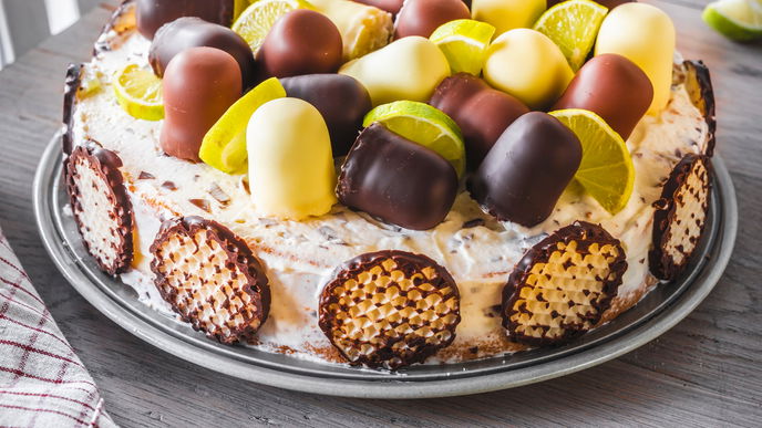 Diese Schokokuss-Torte mit Banane ist in nur 30 Minuten vorbereitet - und schmeckt Groß & Klein!