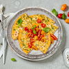 Gesunder Start in in den Tag: Unser Frühstücks-Omelette mit Tomaten & Mozzarella