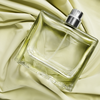 Herrlich subtil, sanft und frisch: Matcha-Parfums sind der spannendste Duft-Trend 2025