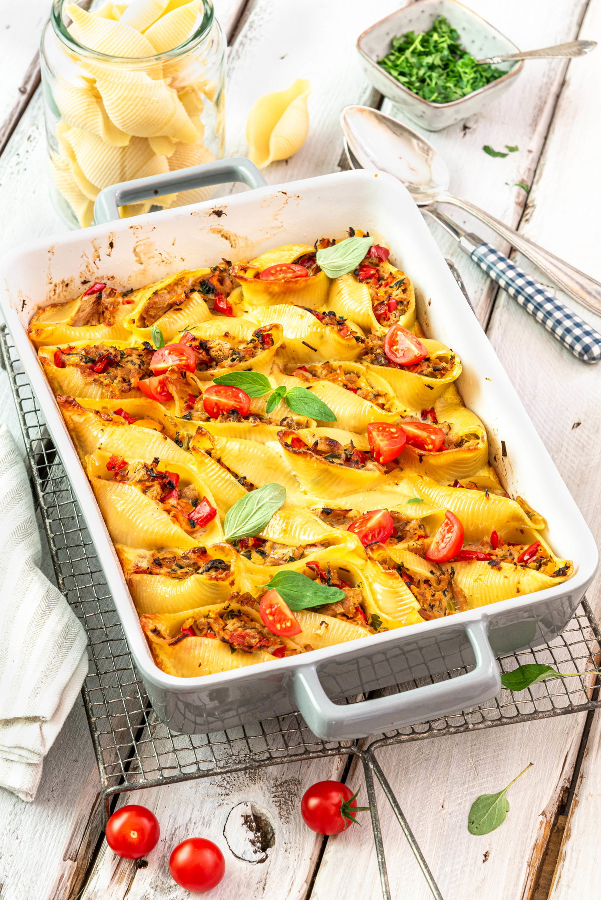 Muschelnudel-Gratin mit Thunfisch-Füllung
