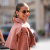 Sleek-Zopf: So gelingt die praktische wie elegante Trend-Frisur mit Anti-Aging-Effekt