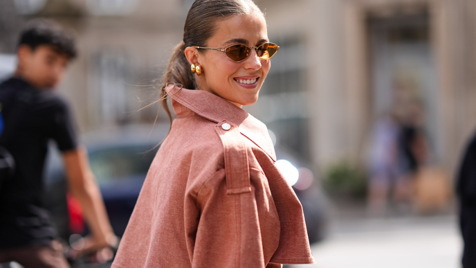 Sleek-Zopf: So gelingt die praktische wie elegante Trend-Frisur mit Anti-Aging-Effekt