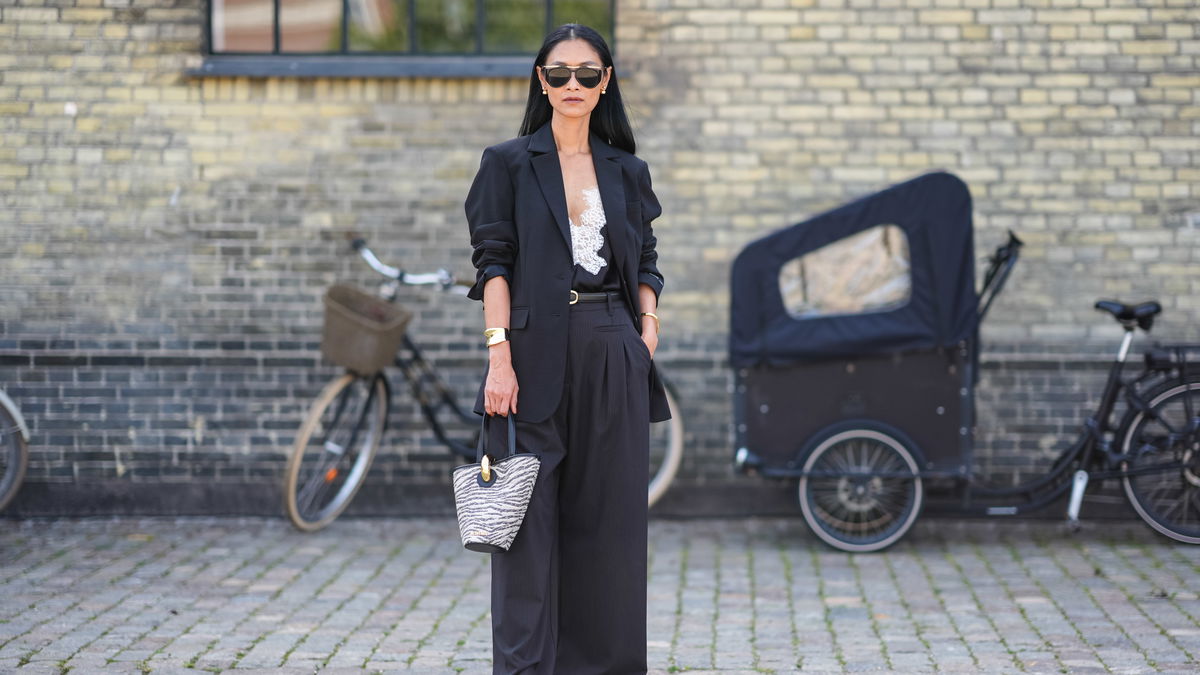 Welche Schuhe passen zu Marlenehosen? 4 Modelle, die uns zeitlos schön aussehen lassen