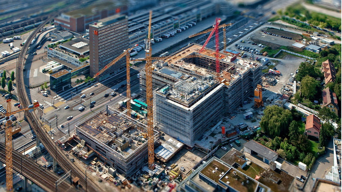 Eine Großbaustelle in einer Stadt