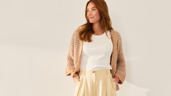 Farbenfrohe Strickjacke mit Lochmuster von Lana Grossa zum Nachstricken