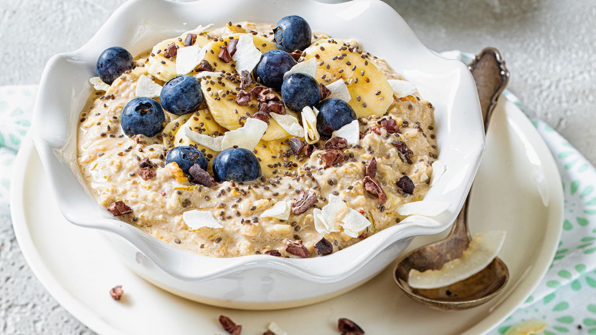Veganes Bircher-Müsli: Das Originalrezept wird bei uns ganz ohne tierische Produkte zubereitet