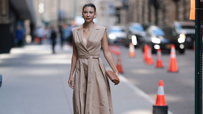 Outfits für Gäste einer Konfirmation: Diese 5 Styles sind zeitlos und elegant