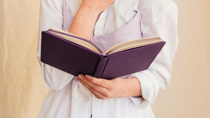 Die besten Bücher von Colleen Hoover - diese 5 Bestseller fesseln bis zur letzten Seite