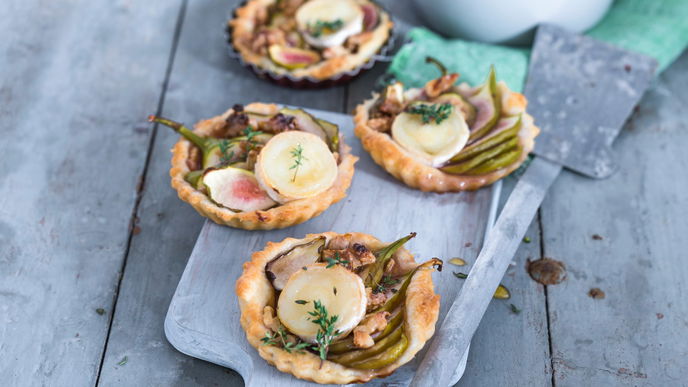Rezept für Tartelettes mit Feigen, Walnüssen und Ziegenfrischkäse