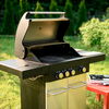 Gasgrill reinigen: So werden Rost, Tropfschale und Co. wieder ganz sauber 