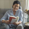 Gute Bücher für Frauen ab 40: Diese Geschichten haben uns inspiriert & kommen aus dem Leben