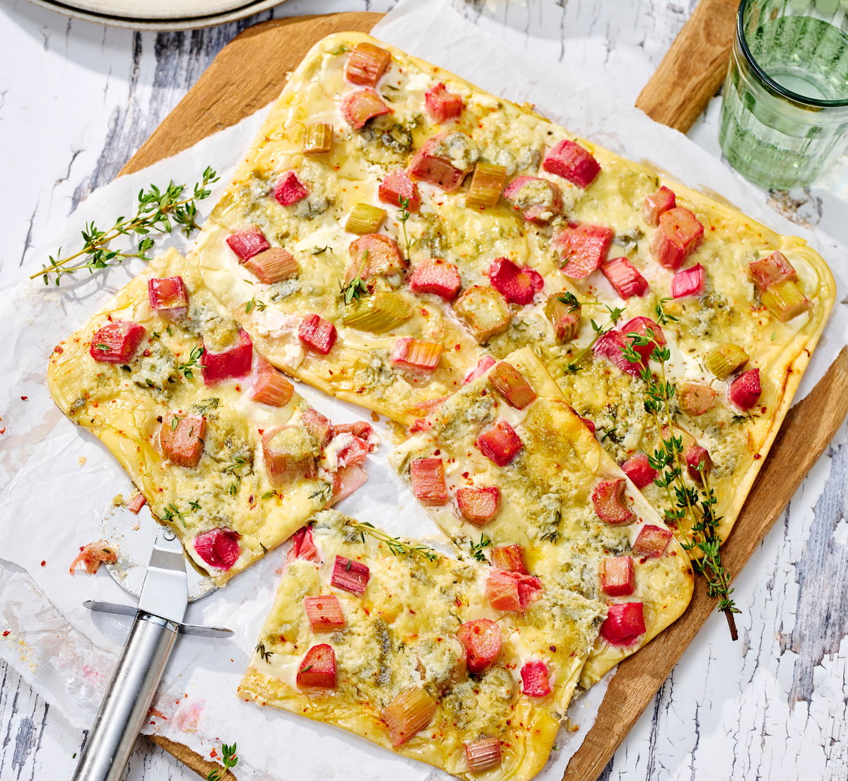 Flammkuchen mit Rhabarber