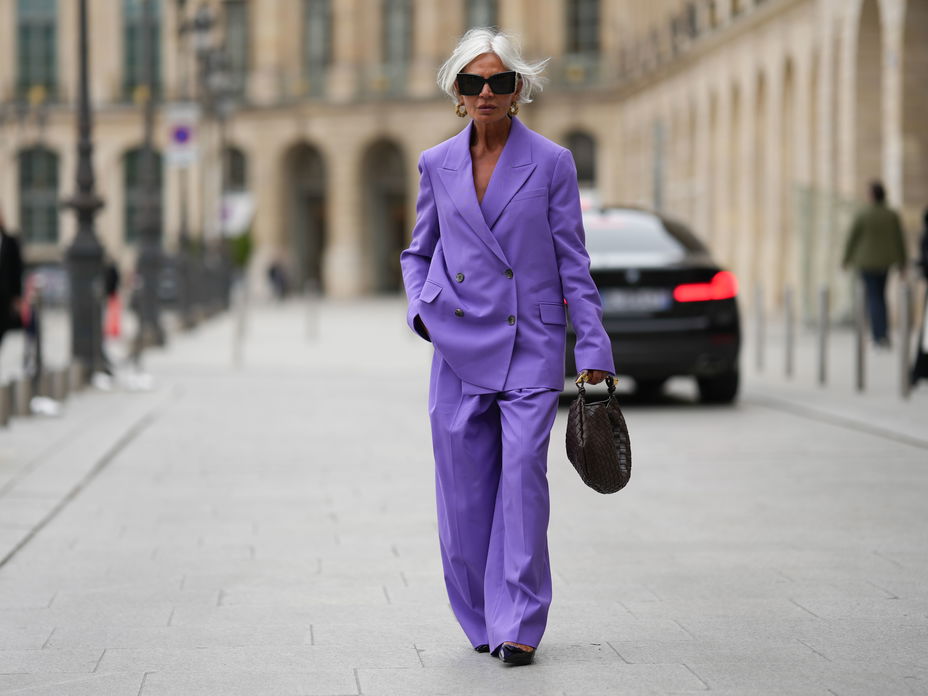 Streetstyle mit Hosenanzug in Lila