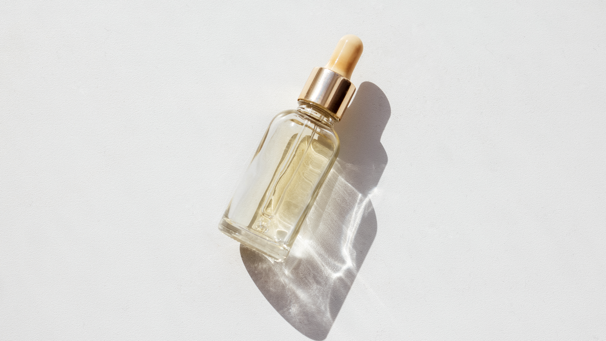 Beauty-Chefin empfiehlt: Das ist der beste Selbstbräuner fürs Gesicht aus der Drogerie