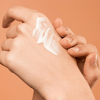 Handcreme selbst machen: DIY-Rezept aus 3 Zutaten für streichelzarte und gepflegte Hände
