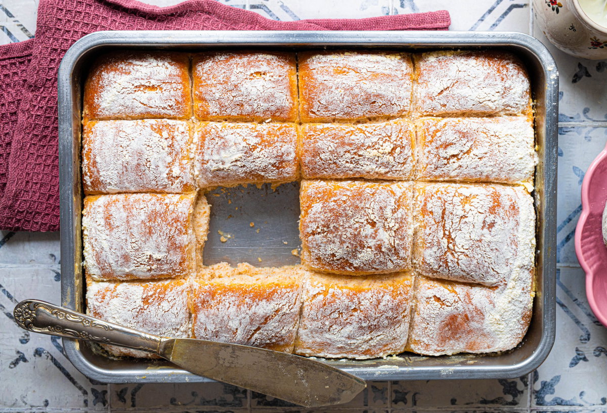Joghurtbrötchen auf dem Blech