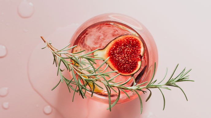 Lillet mal anders: Das Trend-Rezept zum Lillet Wild Berry müssen Sie probieren - schön fruchtig!