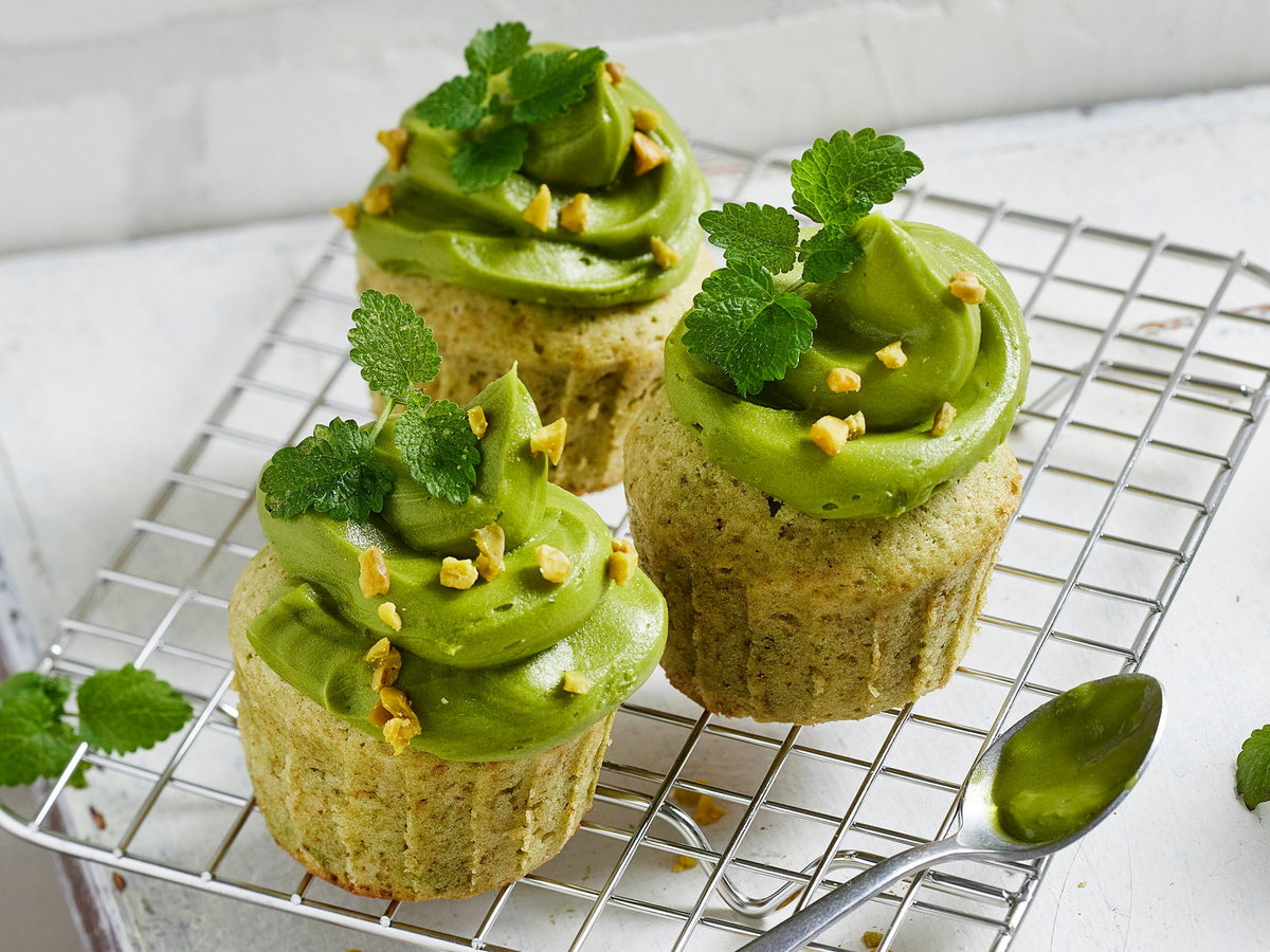 Matcha-Mandel-Cupcakes