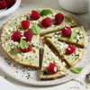 Matcha-Schokoladen-Tarte mit Himbeeren: Leckeres Kuchen-Rezept mit dem Grünteepulver