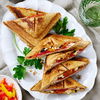Schnelles Rezept für Pizza-Sandwich mit Paprika & Schinken: Der Italienische Klassiker mal anders