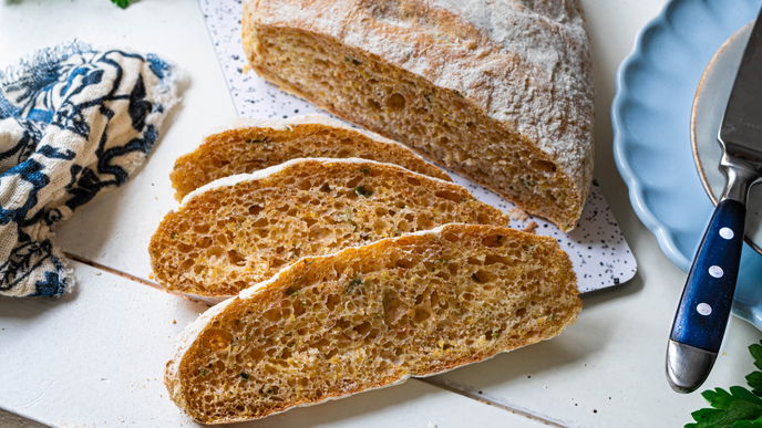 Polenta oder Joghurt: Diese 10 brandneuen Rezepte für Brötchen & Brot sind ein Frühstückshighlight