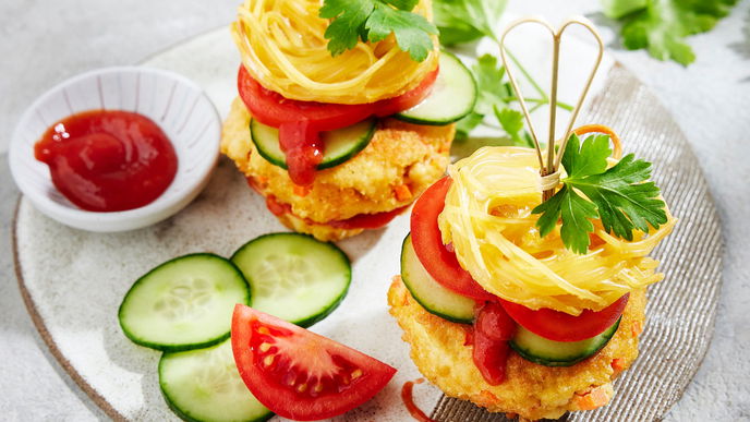 Das einfache Rezept für den Spaghetti-Tofu-Burger kommt ganz ohne Brötchen aus