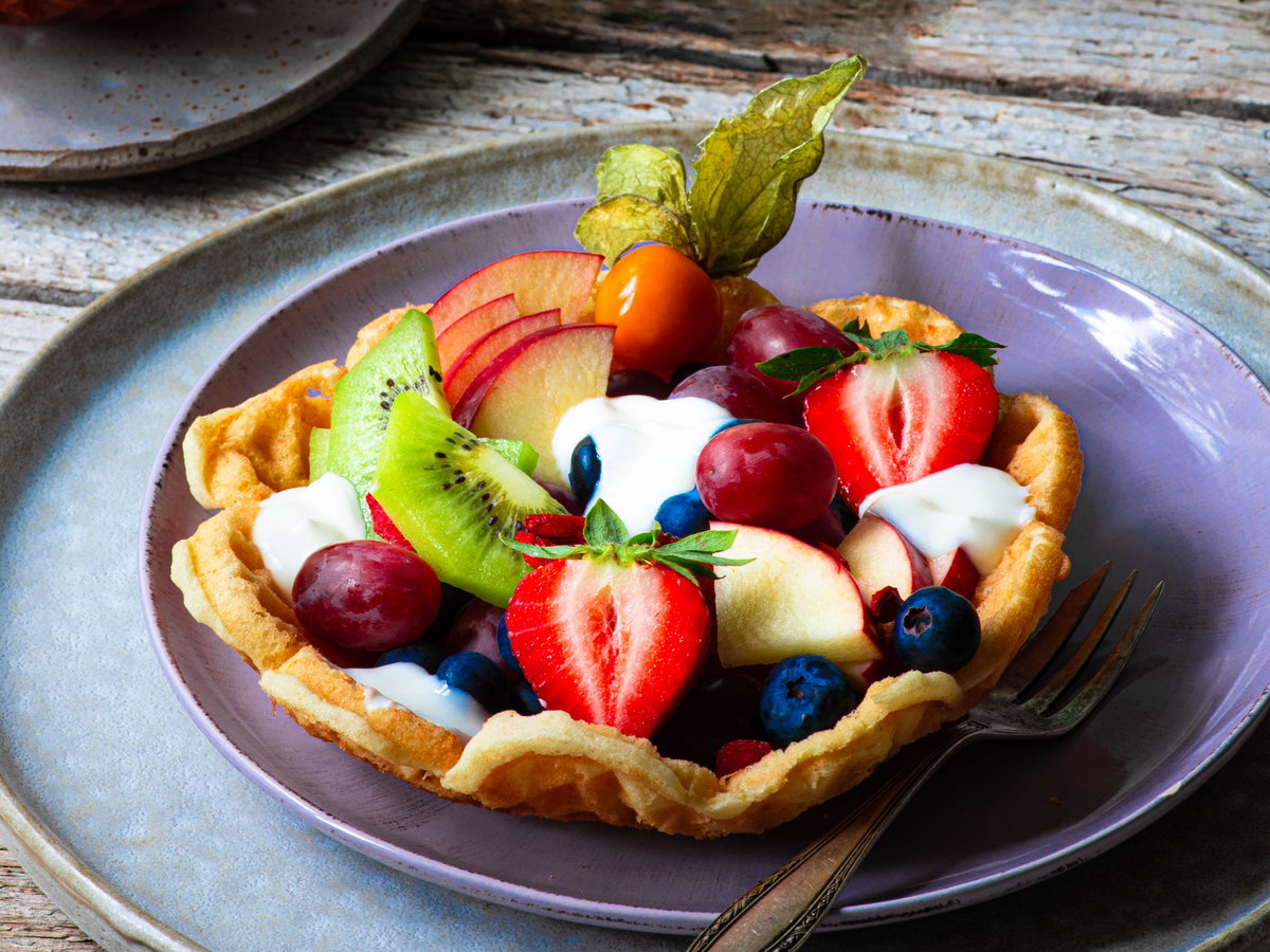 Waffelschale mit Obst