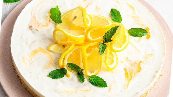 Zitronen-Joghurt-Torte: Leichtes Sommer-Rezept für einen Frischekick an warmen Tagen
