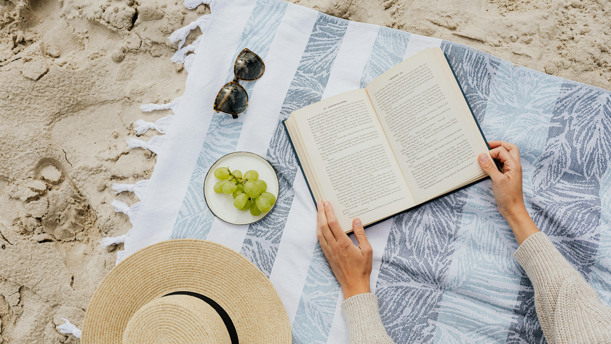 Bücher für den Urlaub: Die 14 besten Schmöker für entspannte Stunden am Pool und Strand