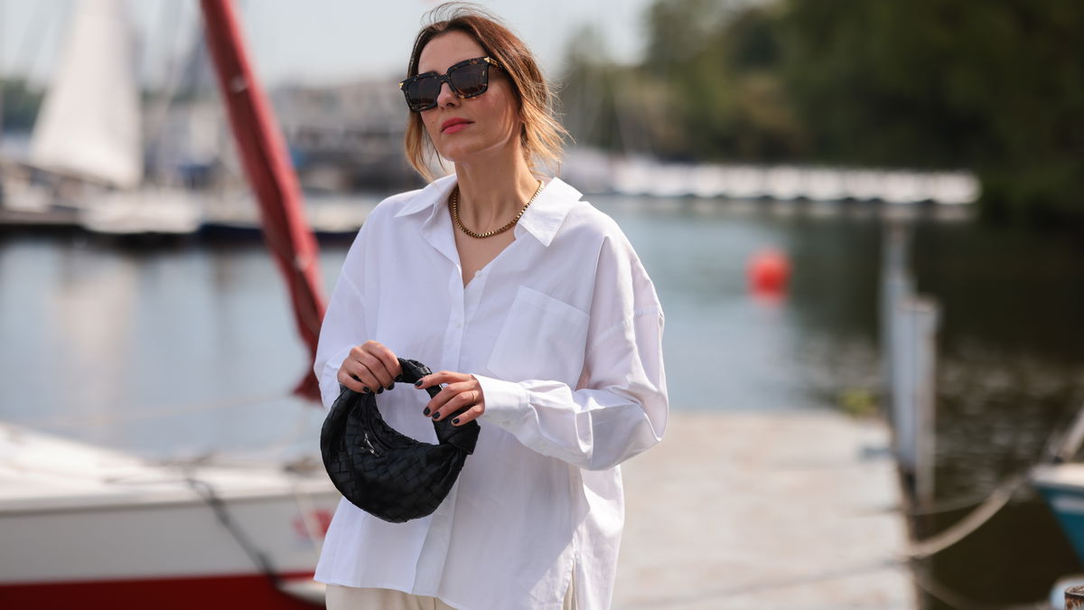 Capsule Wardrobe für den Urlaub 2026: Mit diesen 5 Tipps + Shopping-Ideen minimalistisch packen