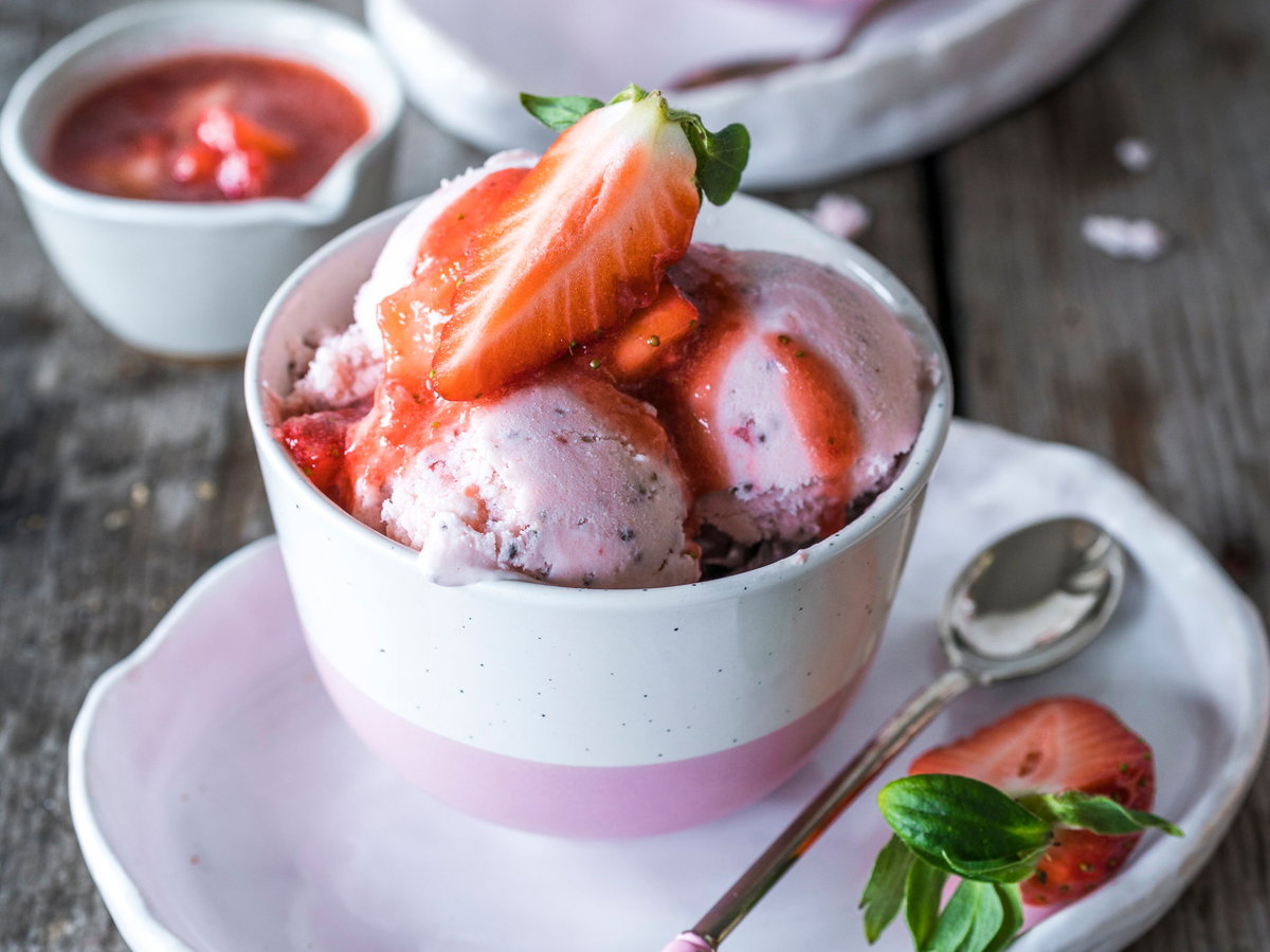 Erdbeer-Chia-Joghurt