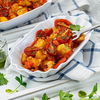 Spanische Tapas zum Nachmachen: Unser Rezept für Patatas Bravas mit Tomaten & Kräuteröl