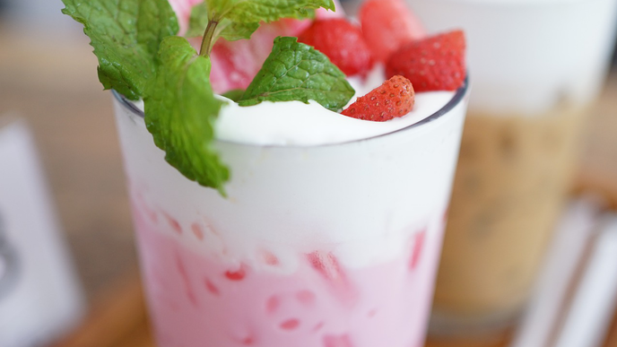 Pink Drink selber machen: Rezept für das erfrischende Sommergetränk