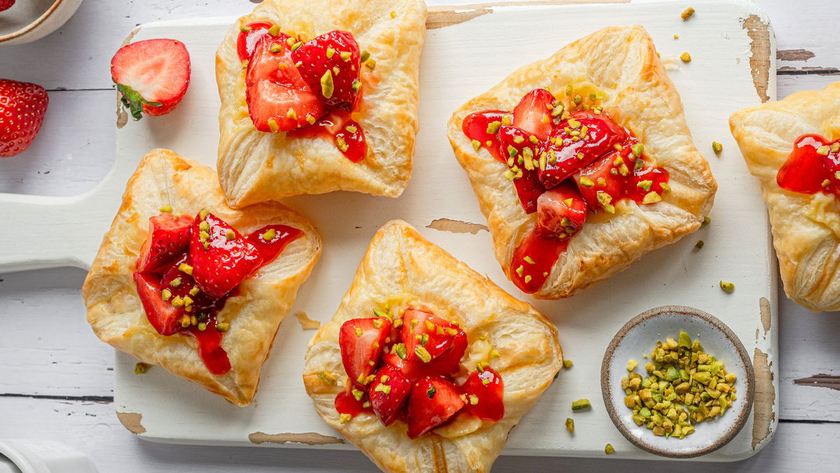 Schnelles Rezept für Puddingteilchen mit Erdbeeren: In nur 50 Minuten fertig gebacken