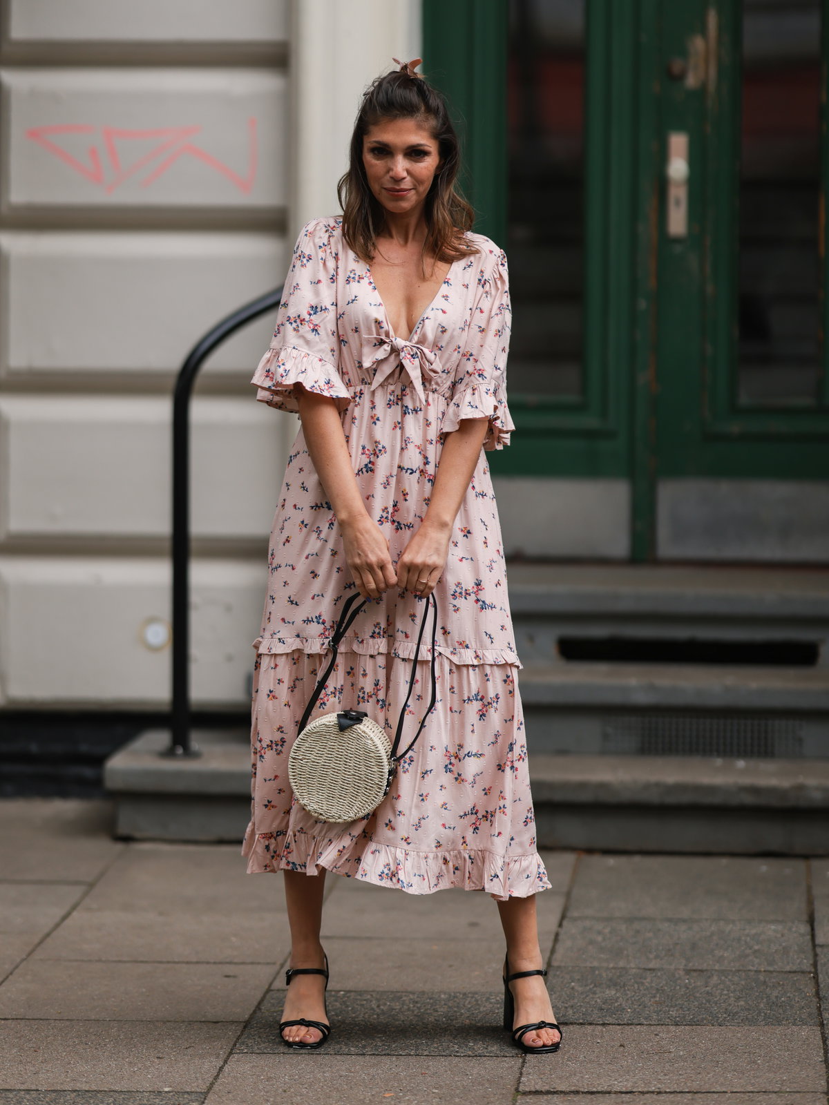 Sommerkleid mit ausgestellten Ärmeln