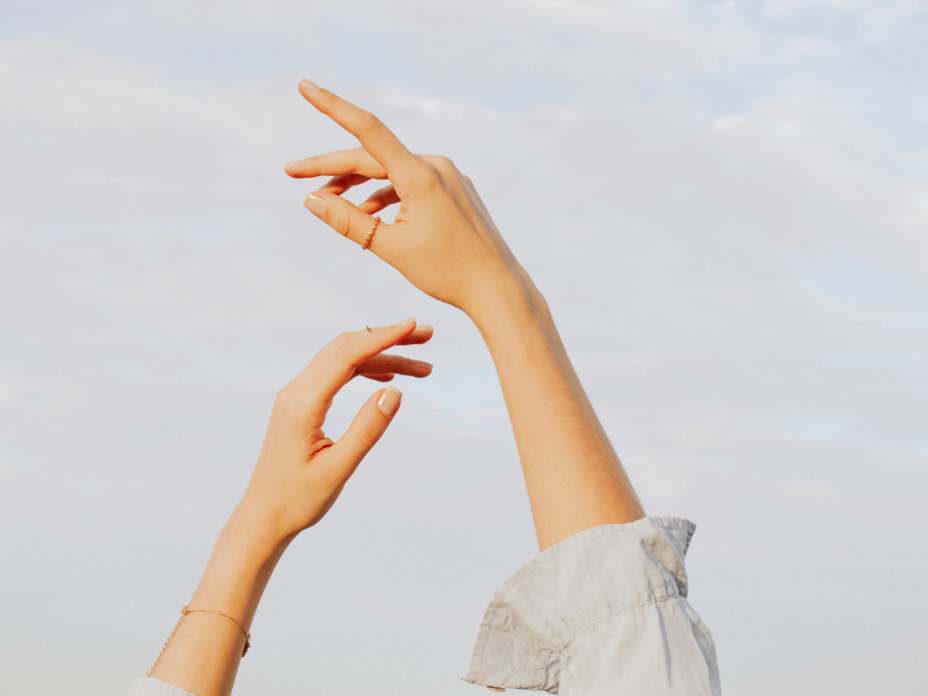 Geschwollene Finger im Sommer